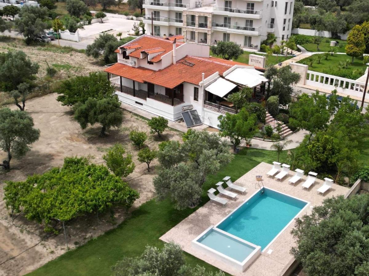 Sunny Countryside Villa - With Private Pool فاليراكي المظهر الخارجي الصورة