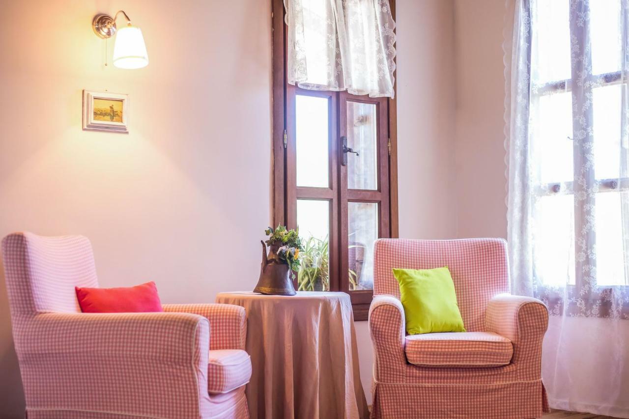 Sunny Countryside Villa - With Private Pool فاليراكي المظهر الخارجي الصورة